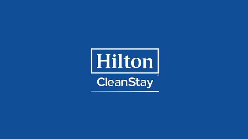 Hilton Garden Inn Лакхнау Экстерьер фото